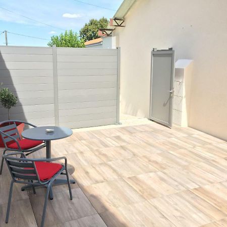 Le Margouillat Apartment Vibrac  Luaran gambar