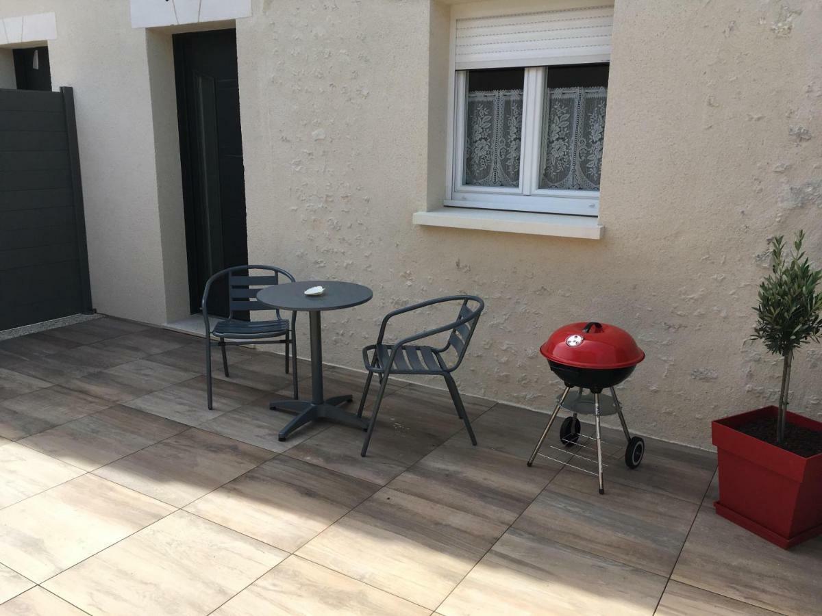 Le Margouillat Apartment Vibrac  Luaran gambar