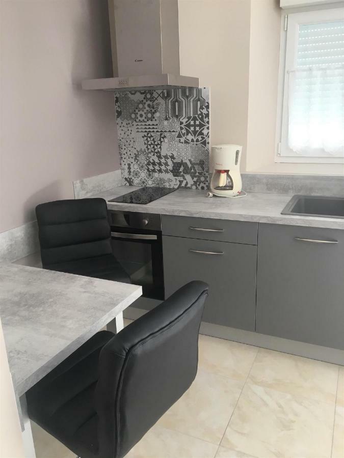 Le Margouillat Apartment Vibrac  Luaran gambar